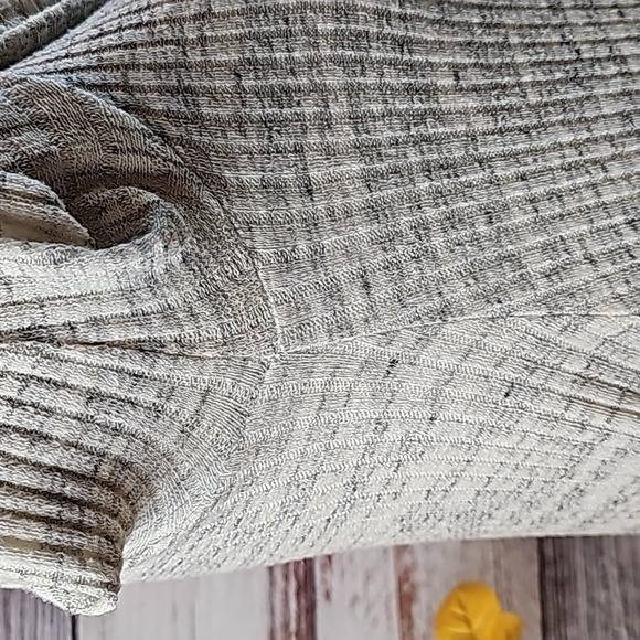 SAGE GRAY MARBLED ASEMTRYCAL COWL NECK LIGHTWEIGHT PULLOVER TOP TUNIC - Picture 8 of 12